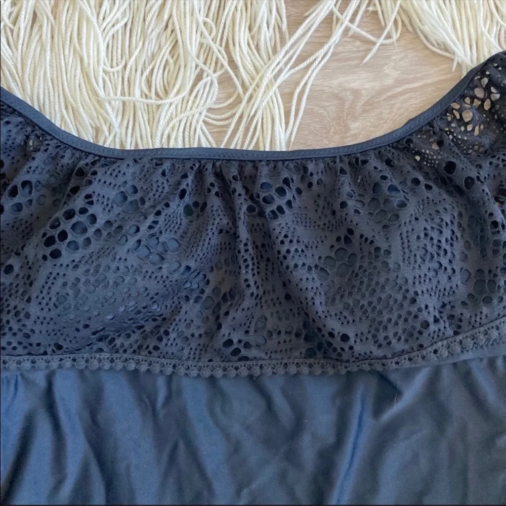 Bathing Suit w/ Off-the-shoulder Ruffled Straps‎